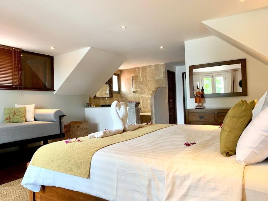 Beachfront Villa Charmant With Private Pool 苏梅岛 外观 照片