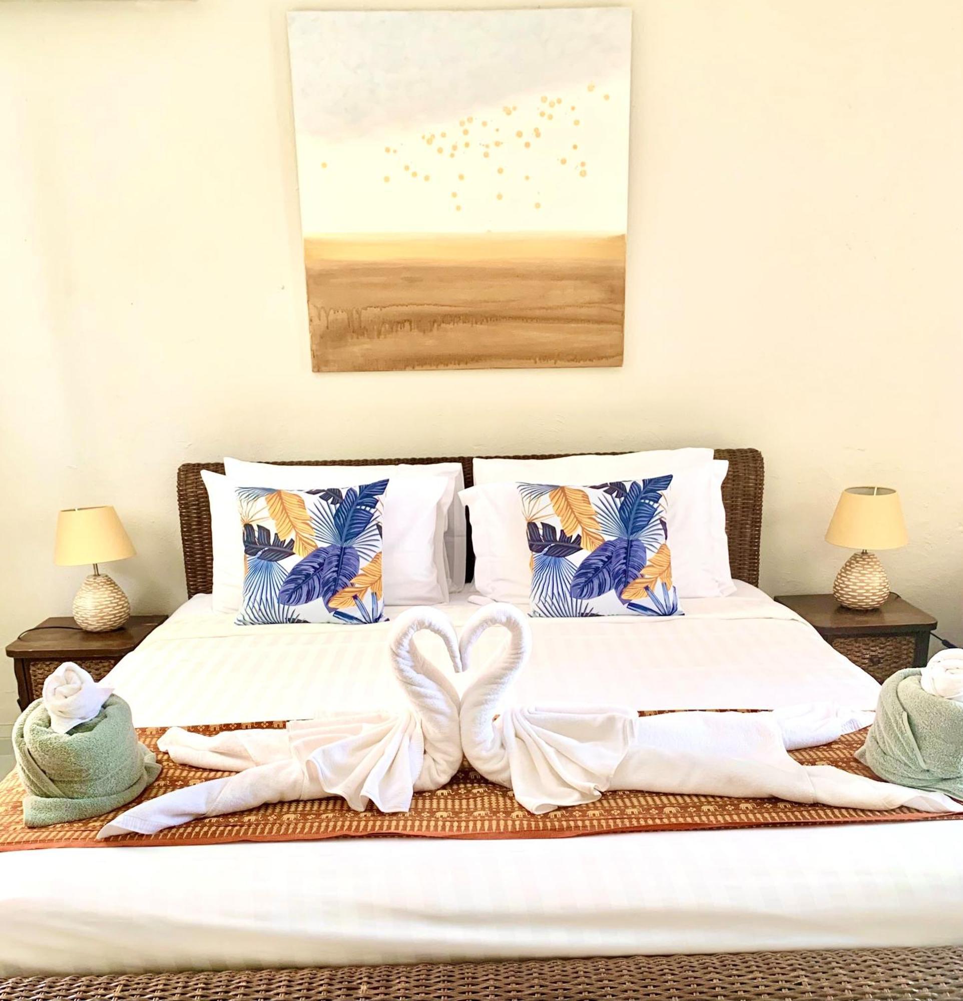 Beachfront Villa Charmant With Private Pool 苏梅岛 外观 照片